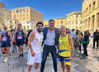 Lecce, oltre 1.600 in strada per la LecceRun: domenica di sport, memoria e comunità nel centro storico