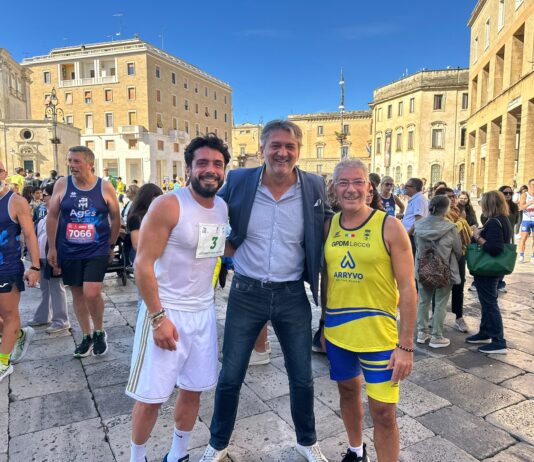 Lecce, oltre 1.600 in strada per la LecceRun: domenica di sport, memoria e comunità nel centro storico